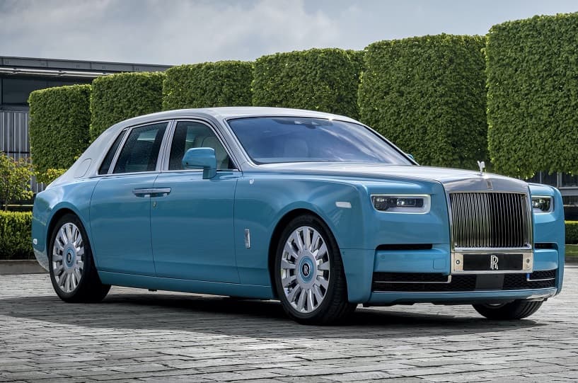 What Are the Benefits of Renting a Rolls Royce?